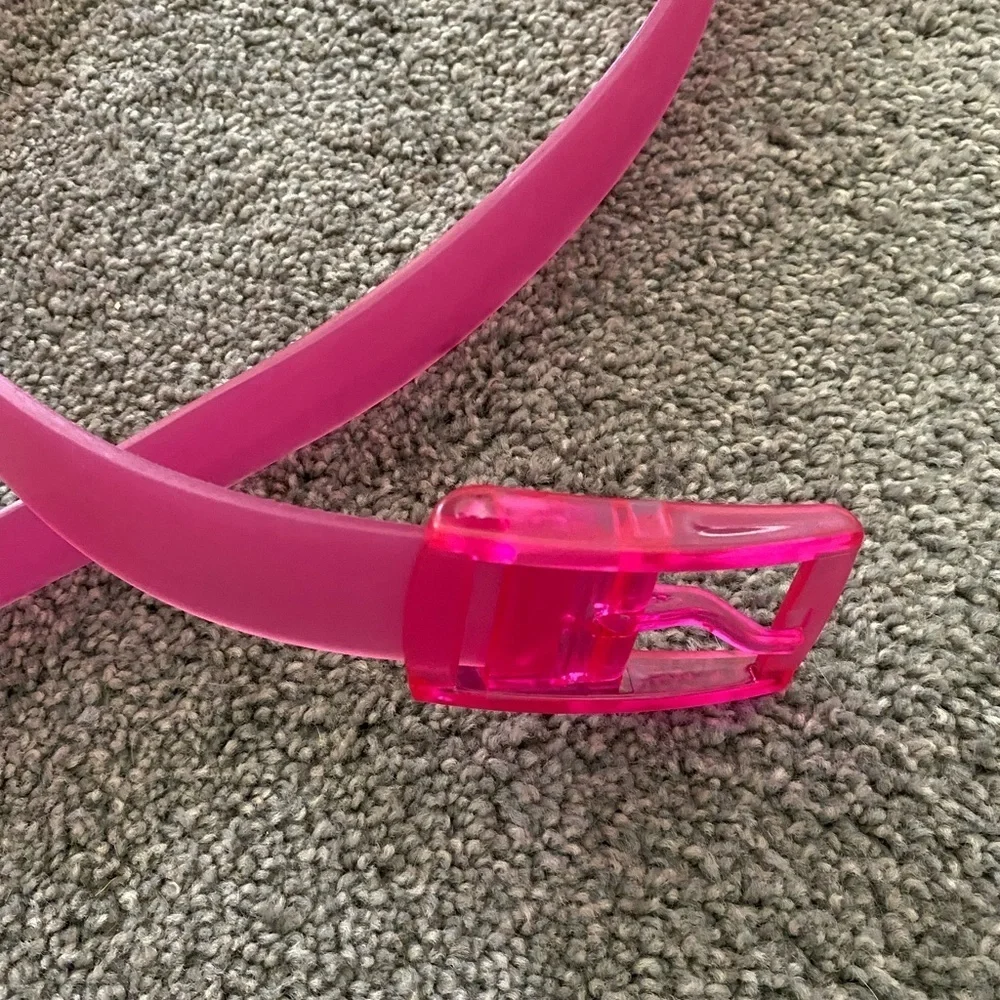 Hot Magenta Rubber/Vinyl Belt
